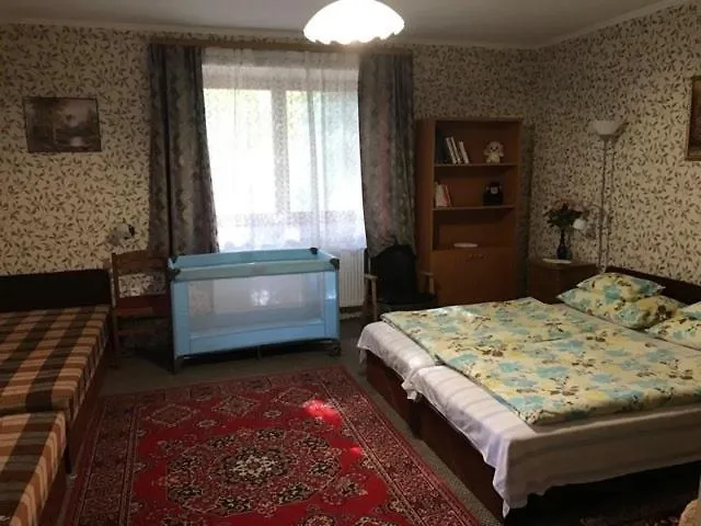 Rozsakert * Poroszló